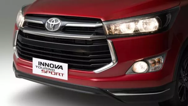 Front fascia of the Toyota Innova Touring Sport 2018