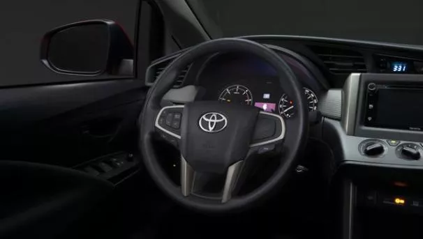 Steering wheel of the Toyota Innova Touring Sport 2018