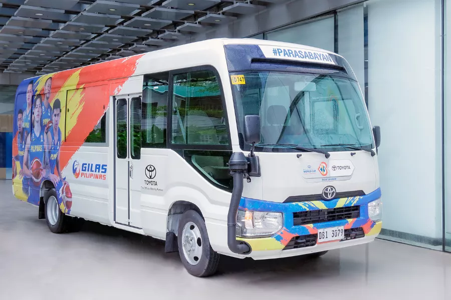 Toyota Coaster front view