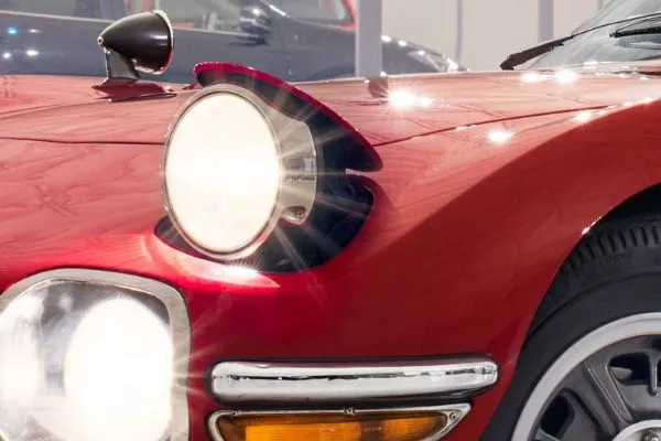 toyota 2000gt with pop up headlights