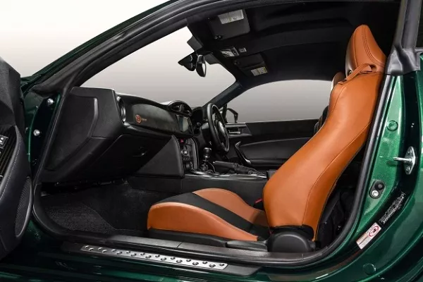  The Toyota 86 Hakone Edition passenger seat