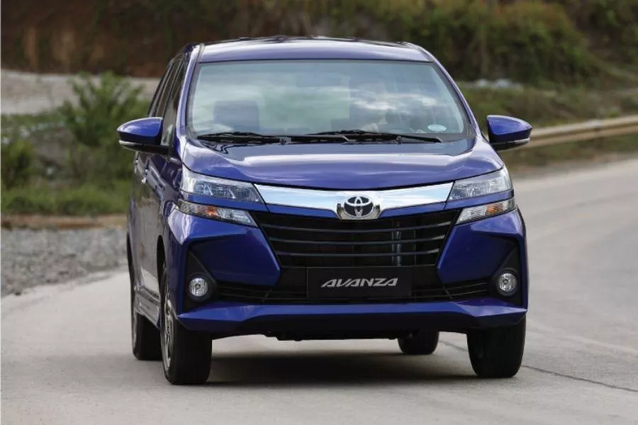 Toyota Avanza front view