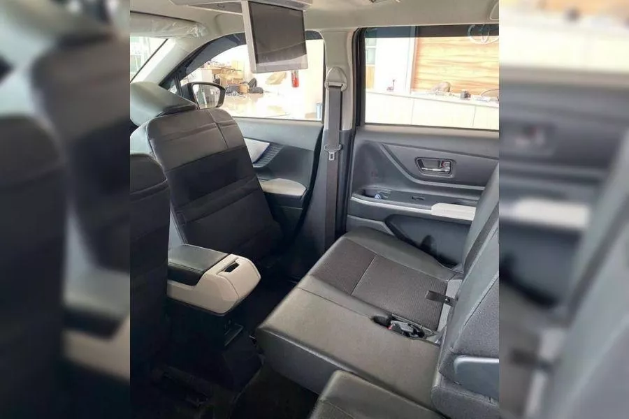 All-new Toyota Avanza interior second row seats