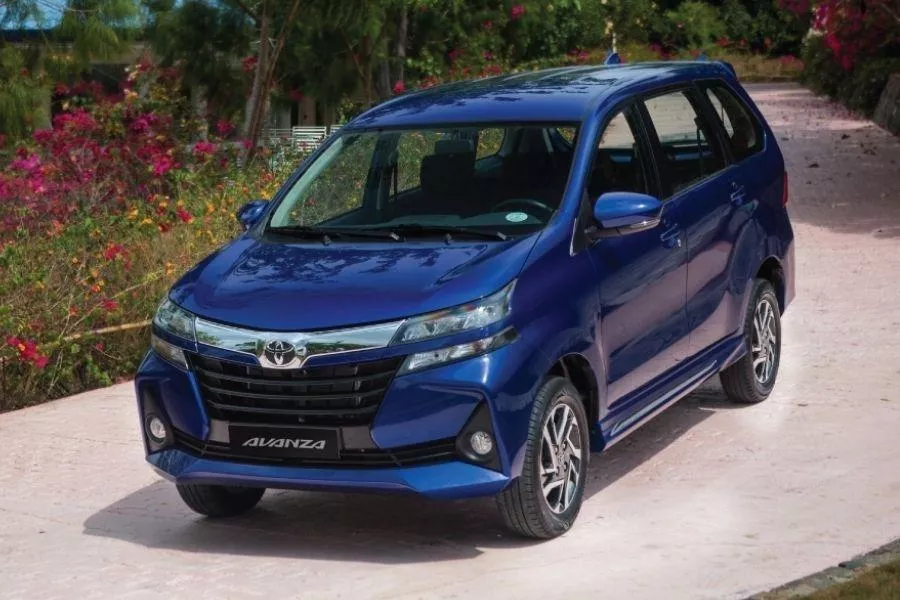 Toyota Avanza front view