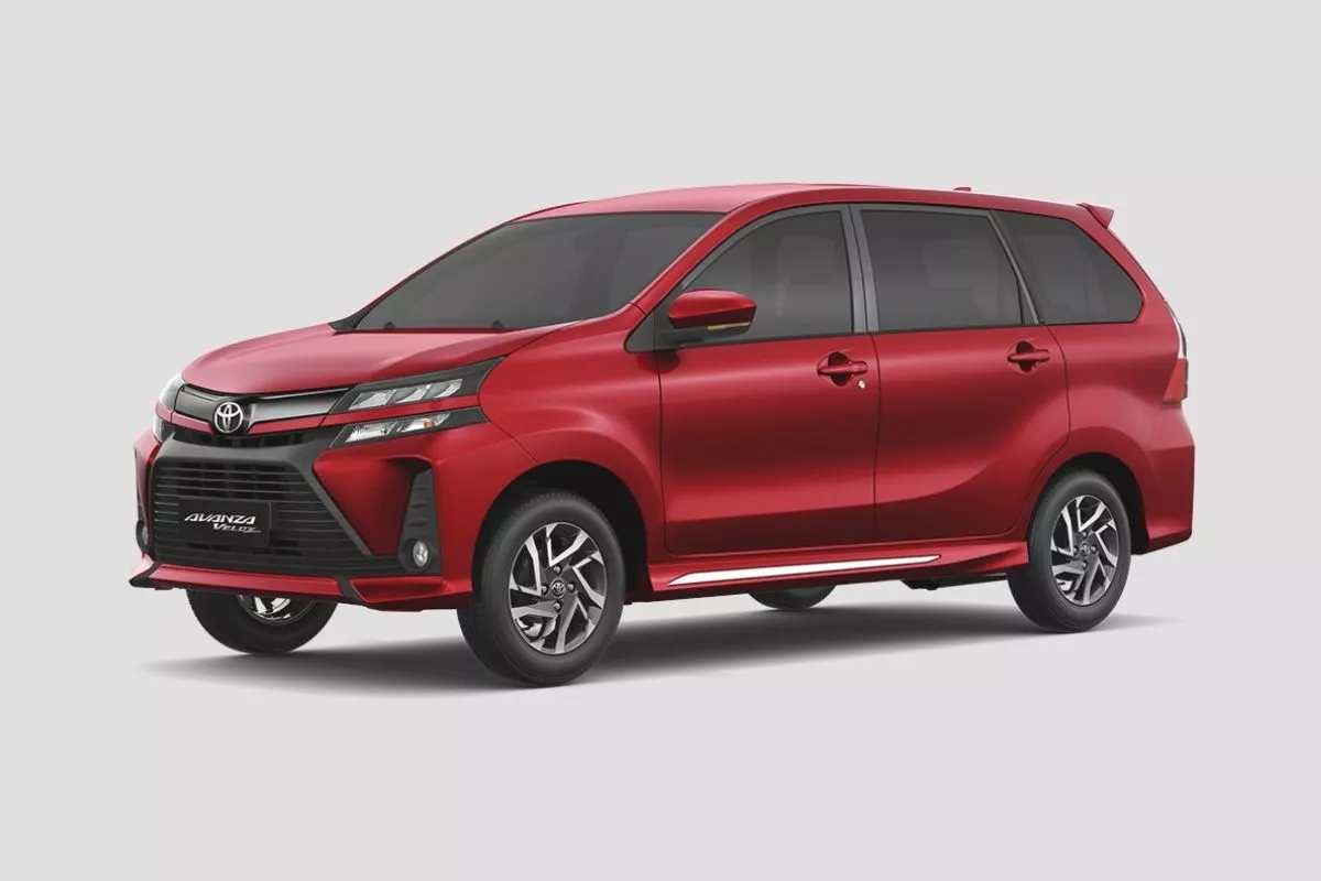 Toyota Avanza front view
