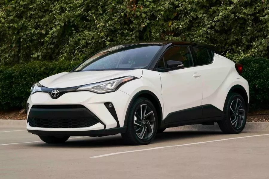 Toyota C-HR front view