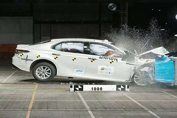 A picture of the crash testing for the Toyota Camry