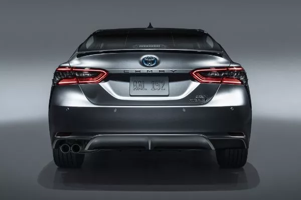 Rear view of the 2021 Camry XSE Hybrid