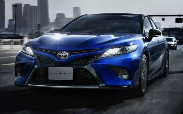 Toyota Camry Sports 2018 front view