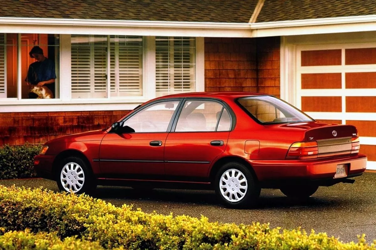 The E100 offered more room than its E90 predecessor A picture of the E100 with all of its doors open