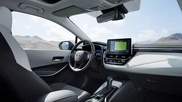 Toyota Corolla Touring Sports 2019 interior