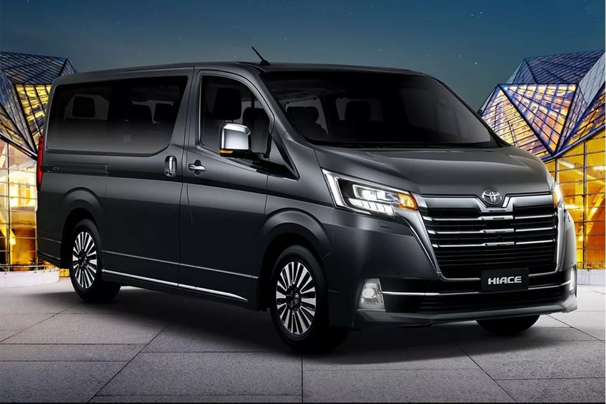 A picture of the Hiace Super Grandia Elite