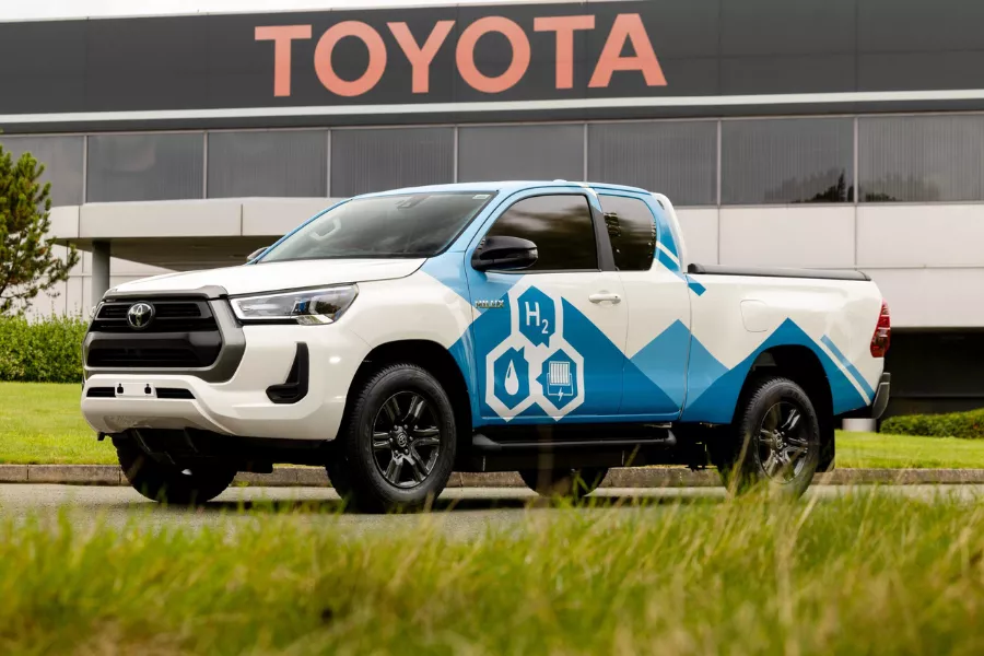 Toyota Hilux front view