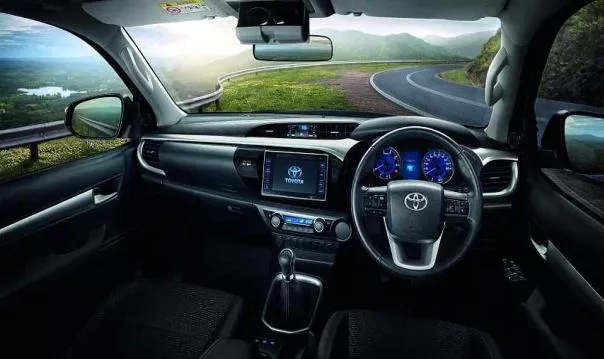 Toyota Hilux 2018 interior