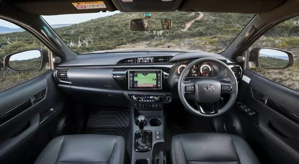 The Rugged X 2018 gets a tacho and 4.2’’ multi-information display Toyota Hilux Rugged X 2018 dashboard area