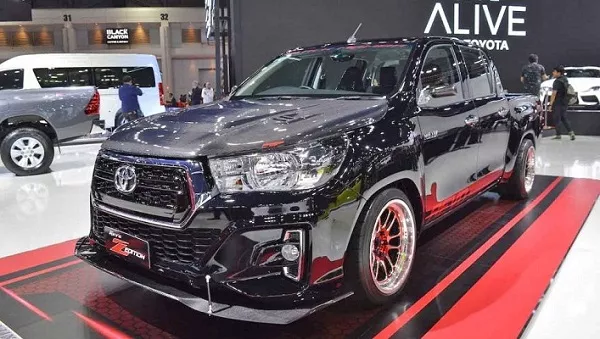Toyota Hilux Revo Z Black Mamba the look