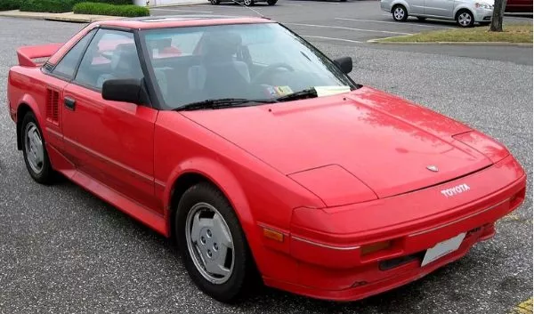 A picture of the first generation MR2