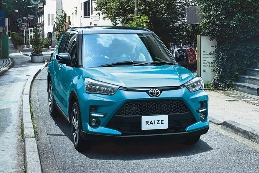 The smallest crossover in TMP's lineup once it makes its debut Toyota Raize front view