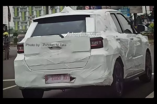 A picture of the Toyota Raize prototype in Indonesia.