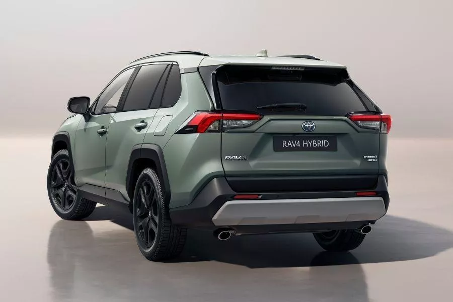 It looks more ready than ever Toyota RAV4 ADVENTURE rear view