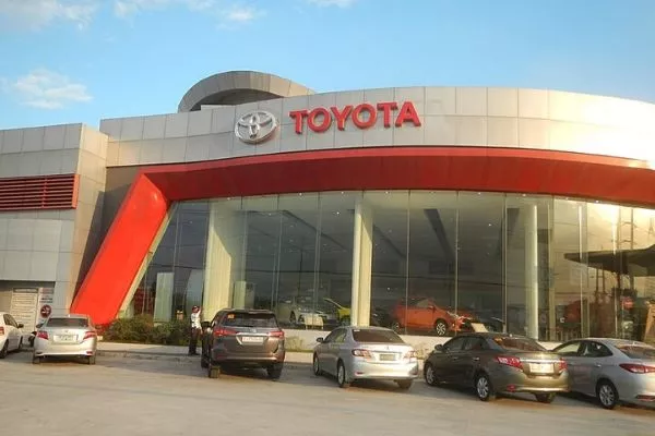 Toyota San Fernando