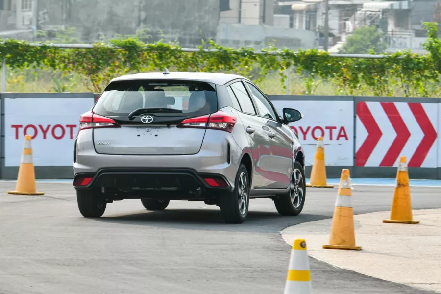 Sportier-looking and safer Toyota Yaris rear view
