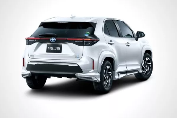 Toyota Yaris Cross Elegant Ice Style (rear)