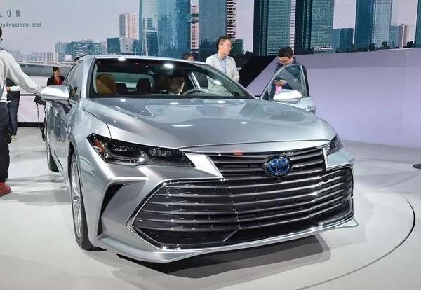 Toyota Avalon 2019 front fascia