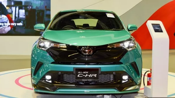 Toyota C-HR 2018 active front fascia