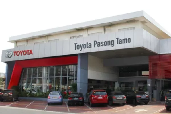 Toyota Pasong Tamo facade