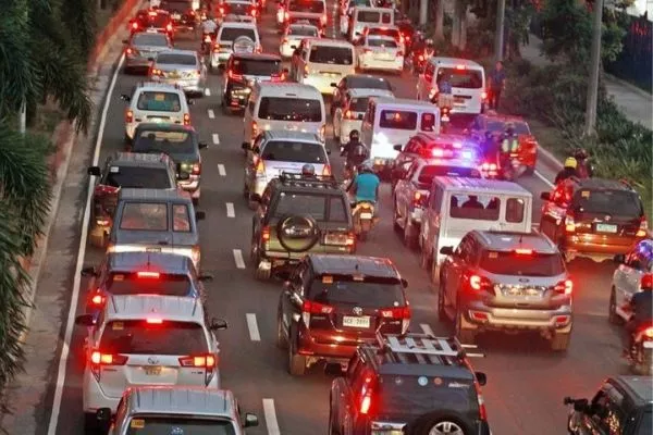 Traffic on a Philippines