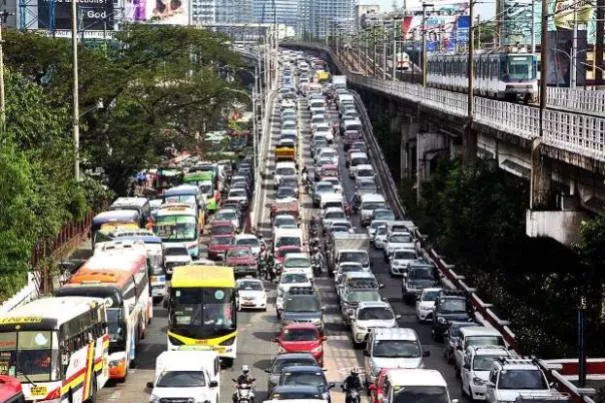 Metro Manila highway traffic congestion