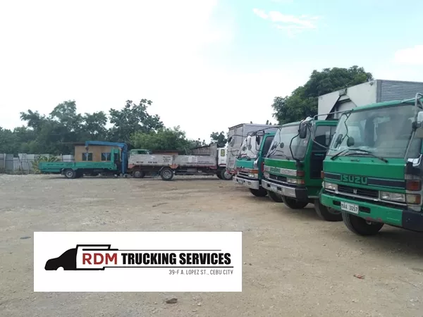A picture of the RDM Trucking Service garage