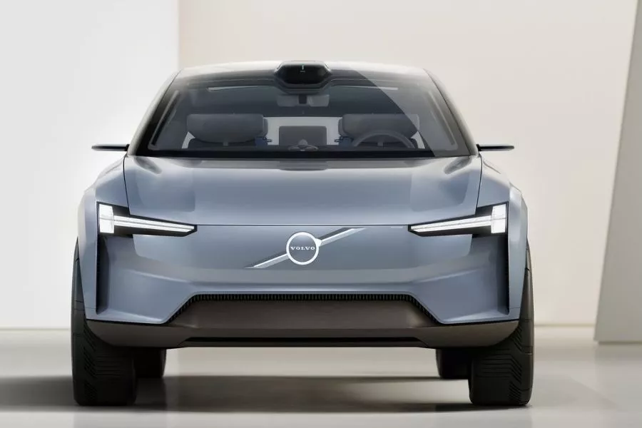 Volvo Concept Recharge front`