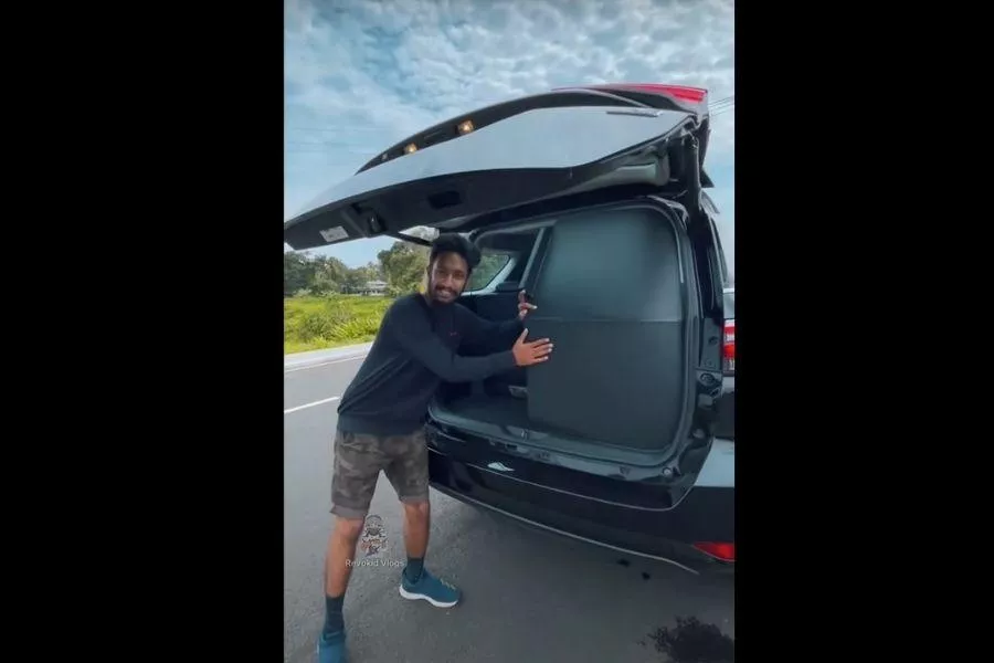 Toyota Fortuner rear