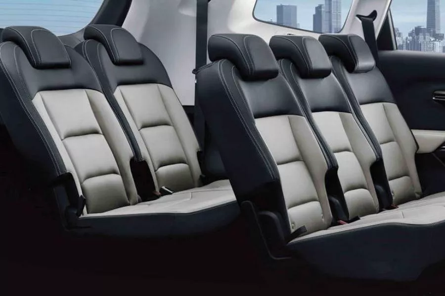 Geely Okavango two-tone interior 