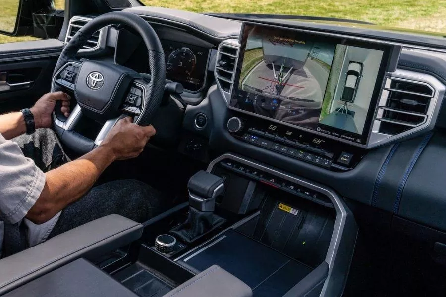 2022 Tundra interior 