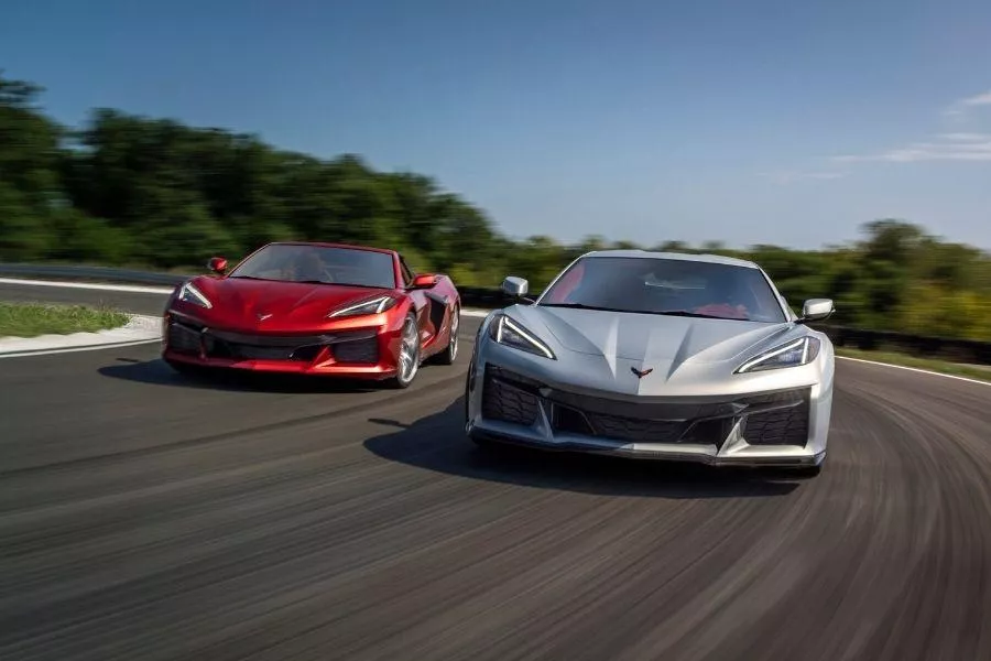 Corvette Z06 on the track