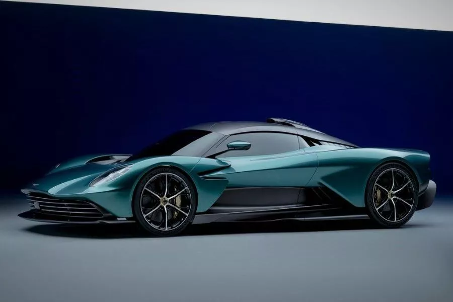 Aston Martin Valhalla
