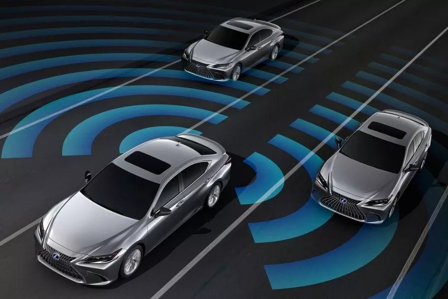 2022 Lexus ES safety