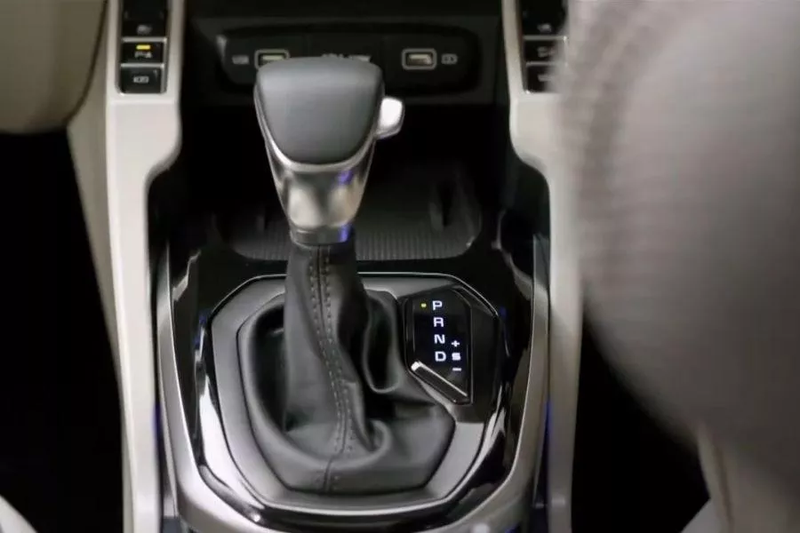 Kia Carens DCT Kia Carens DCT