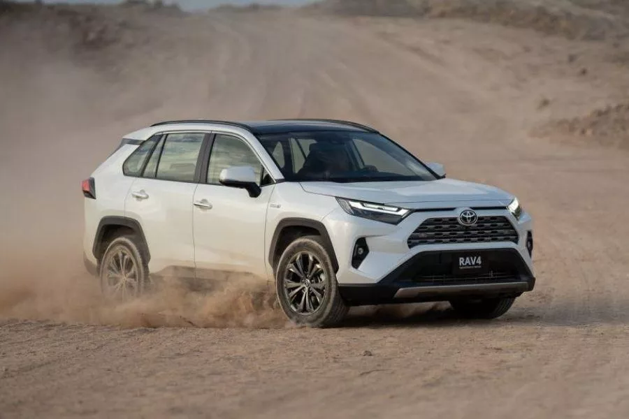 Toyota RAV4 Hybrid dirt