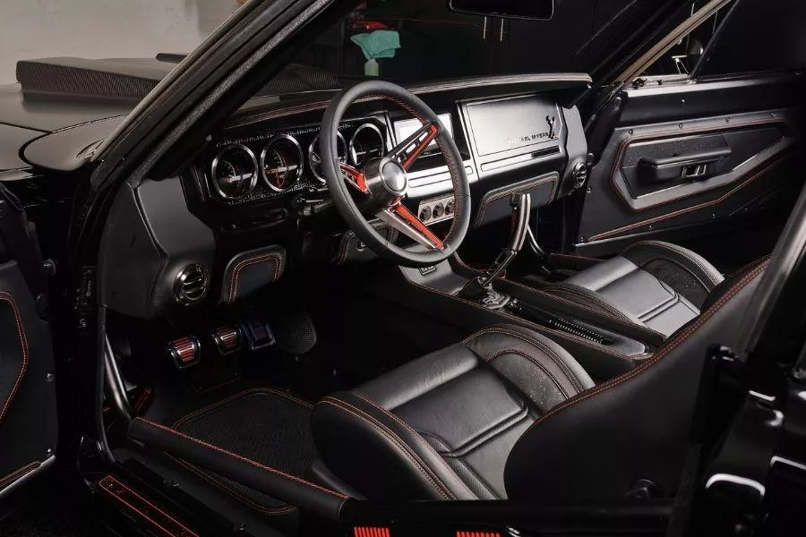 Plymouth Roadrunner interior