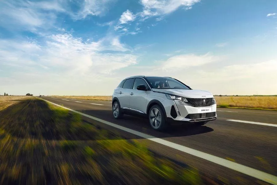 2022 Peugeot 3008 road 2022 Peugeot 3008 road