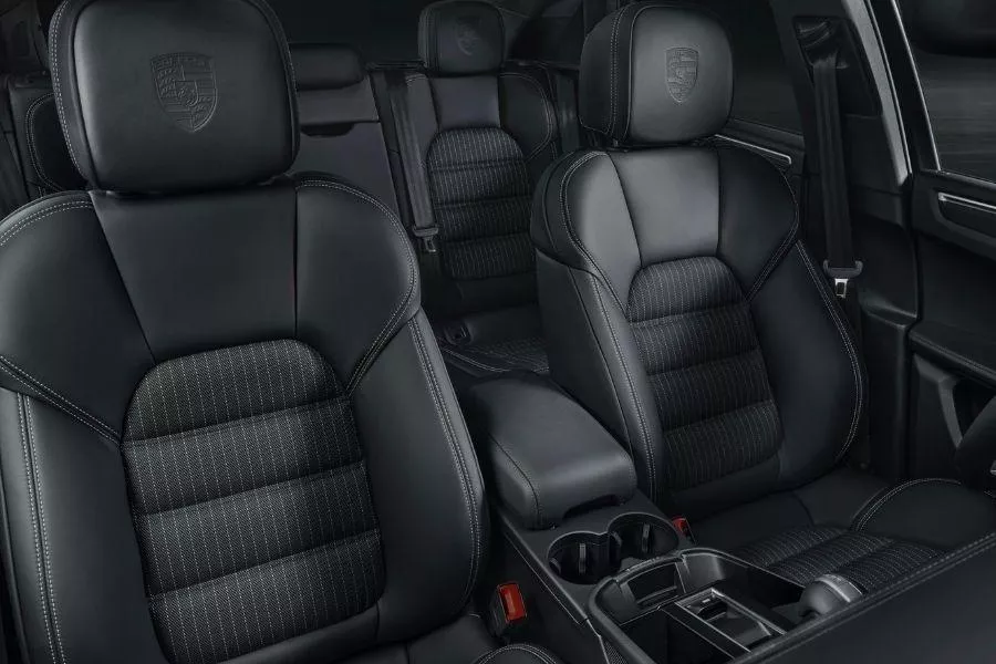 Porsche Macan T interior Porsche Macan T interior