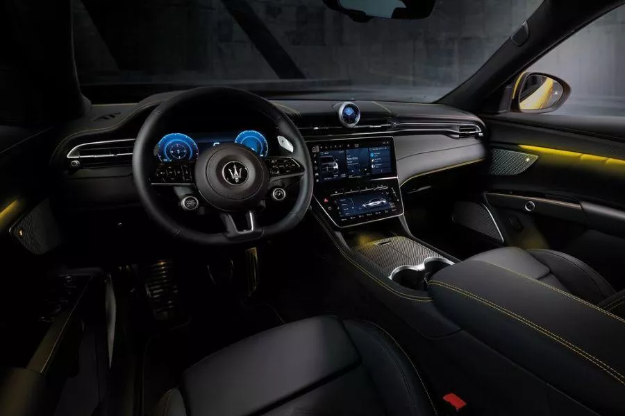 Maserati Grecale Trofeo interior