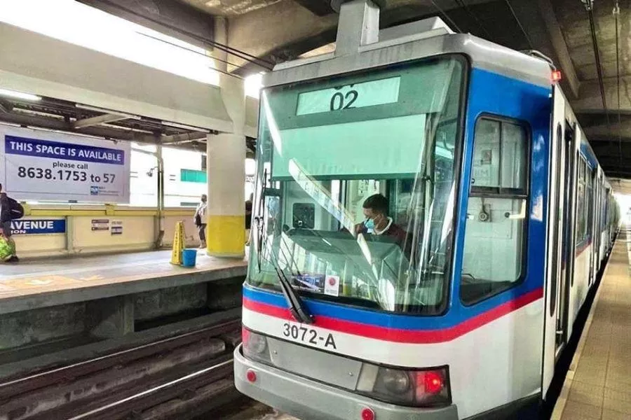 MRT-3 train 