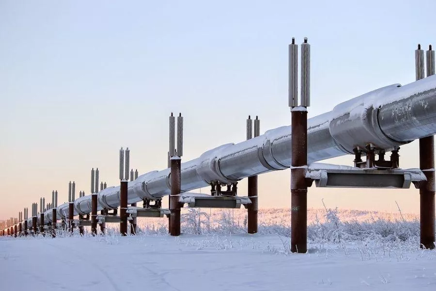 Oil pipeline