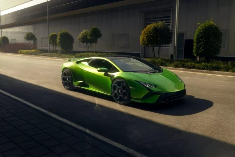 Lamborghini Huracan Tecnica on road