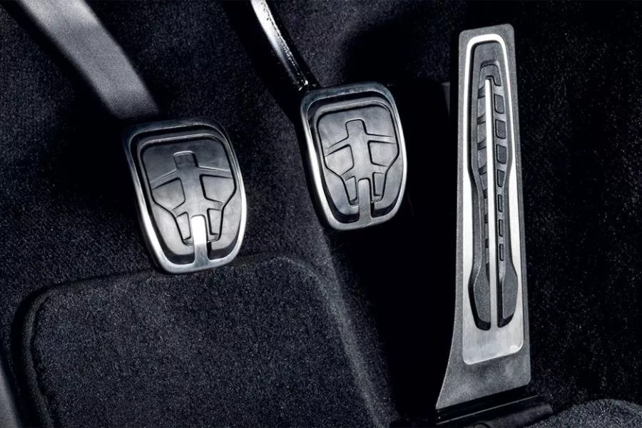 GR Supra manual pedals